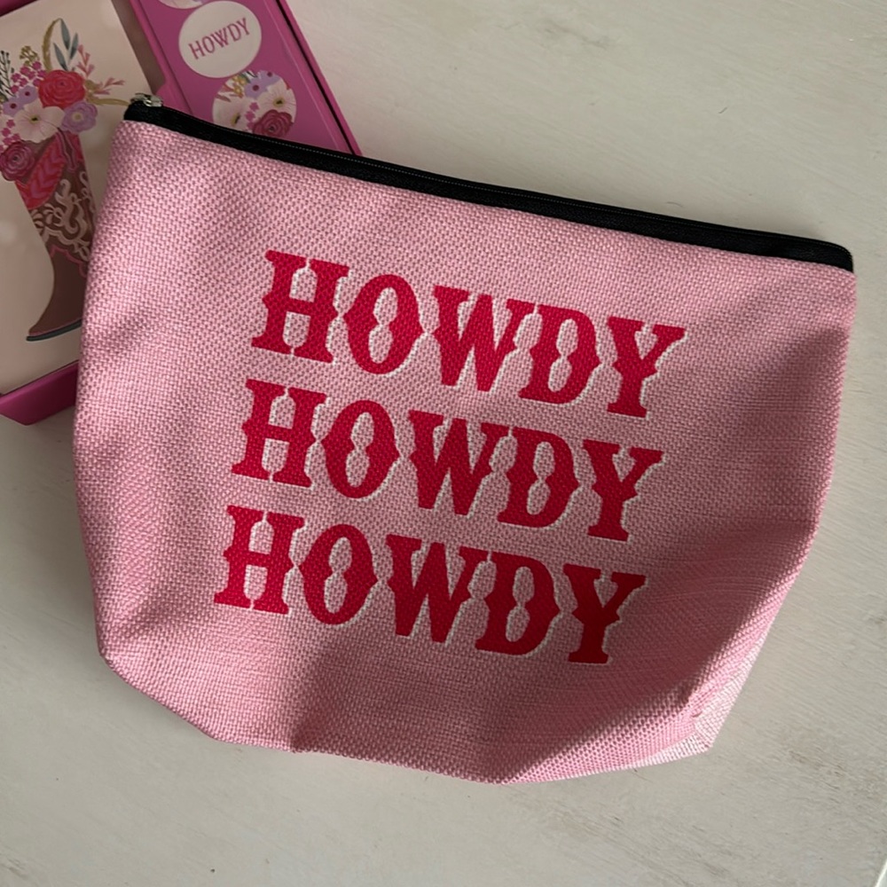 Howdy cowgirl pouch